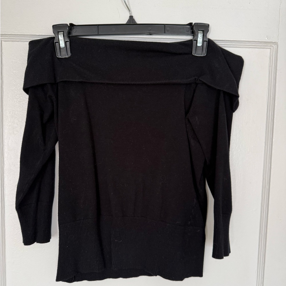 Anne Loft Elegant Black Off-Shoulder Sweater